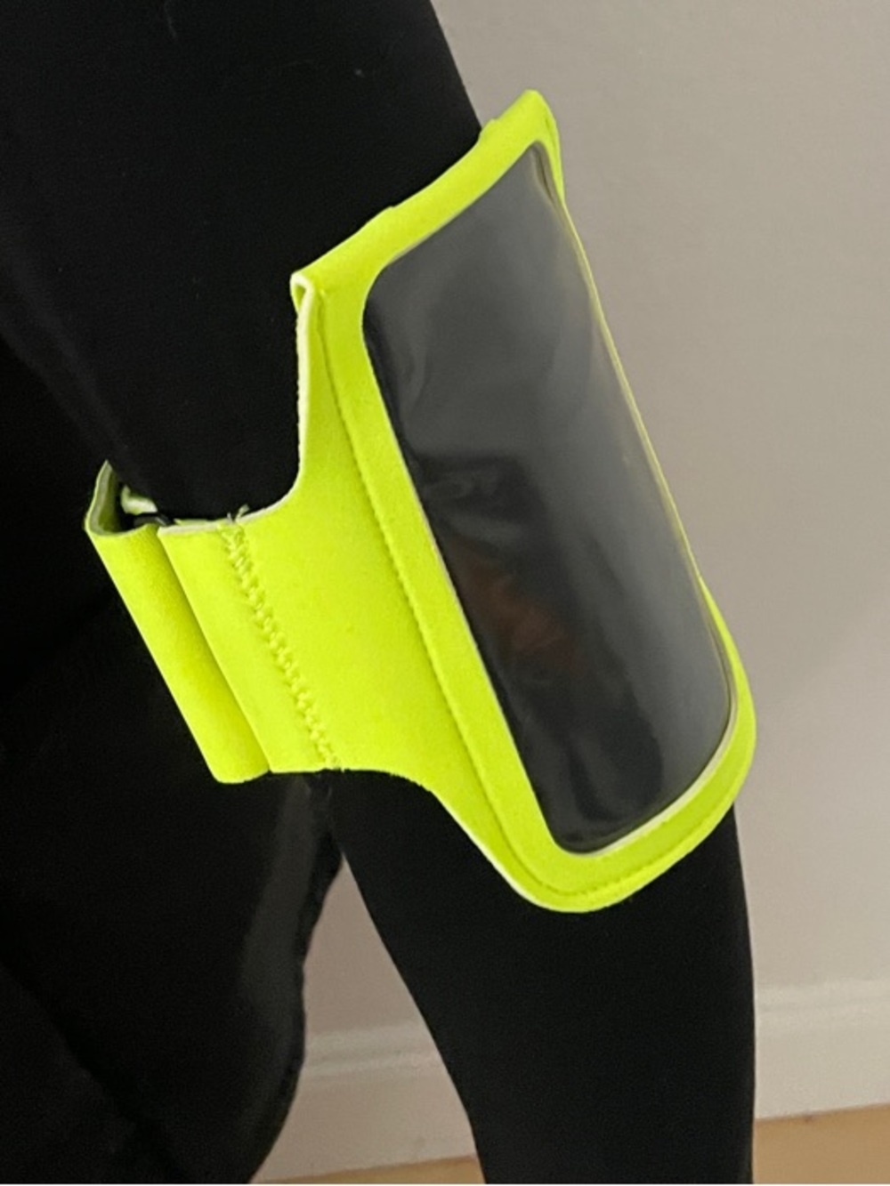 Nike - Neon Yellow Reflective Armband Phone Holder